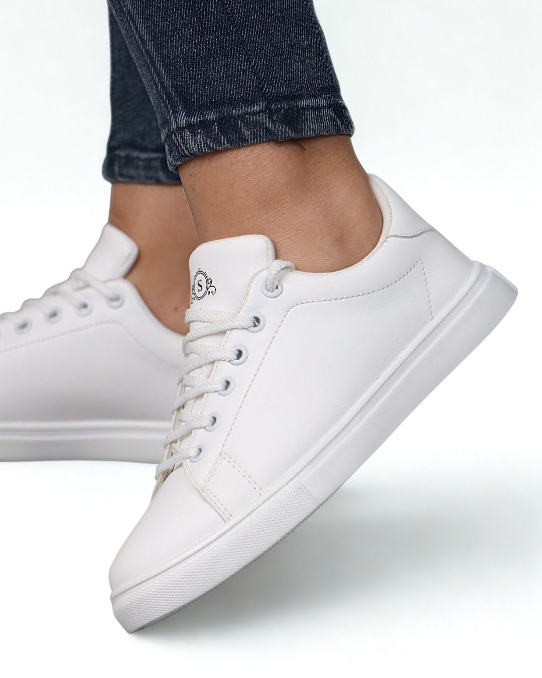 Nova Sneaker 4126