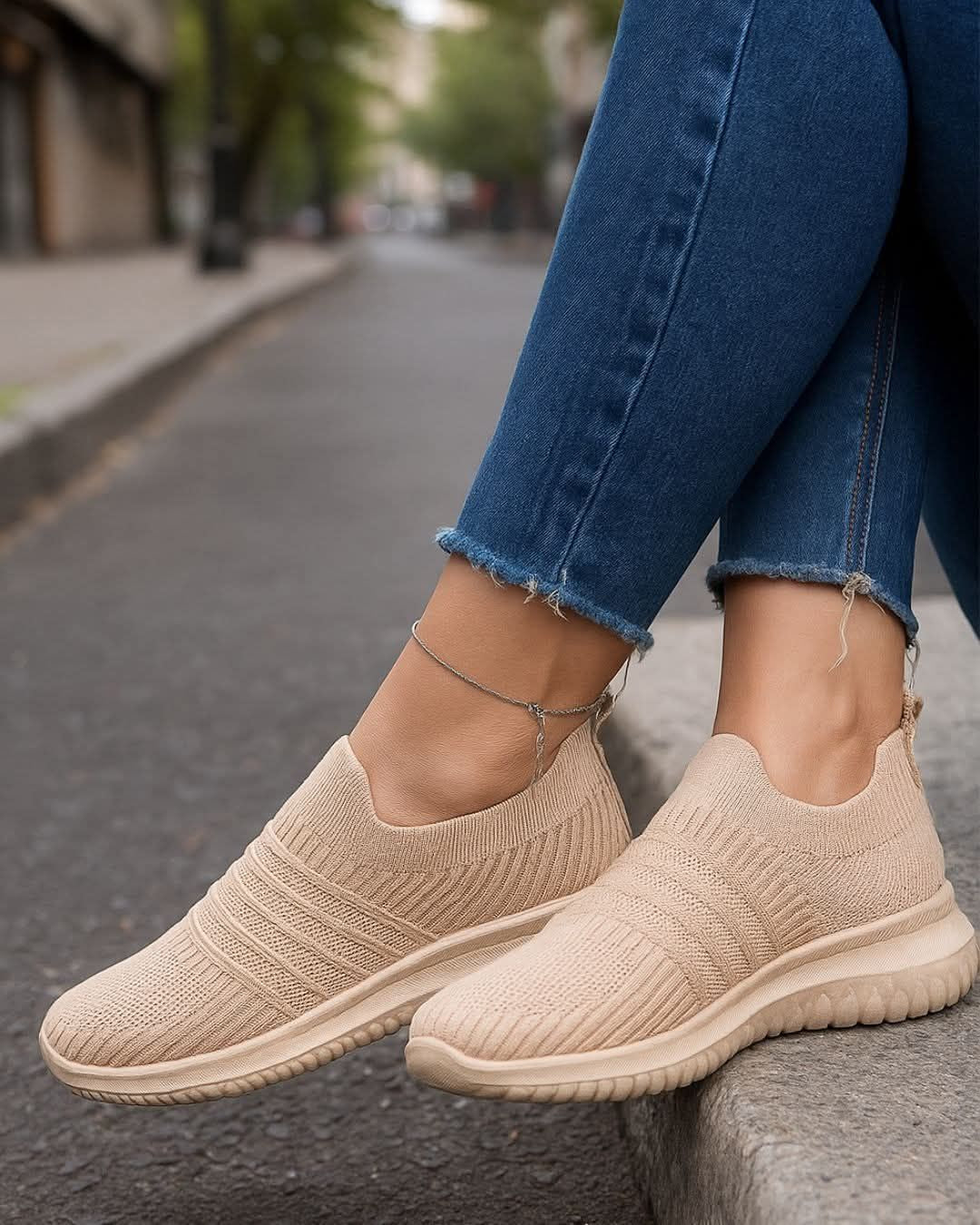 Women's Sneakers 4061_37