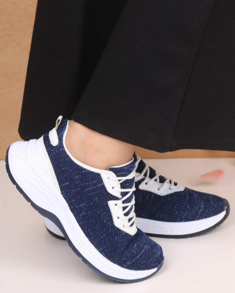Meva Sneaker