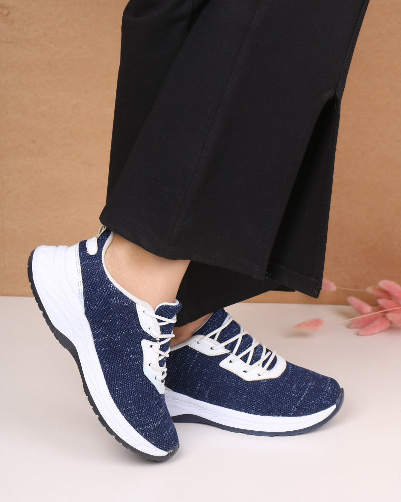 Meva Sneaker