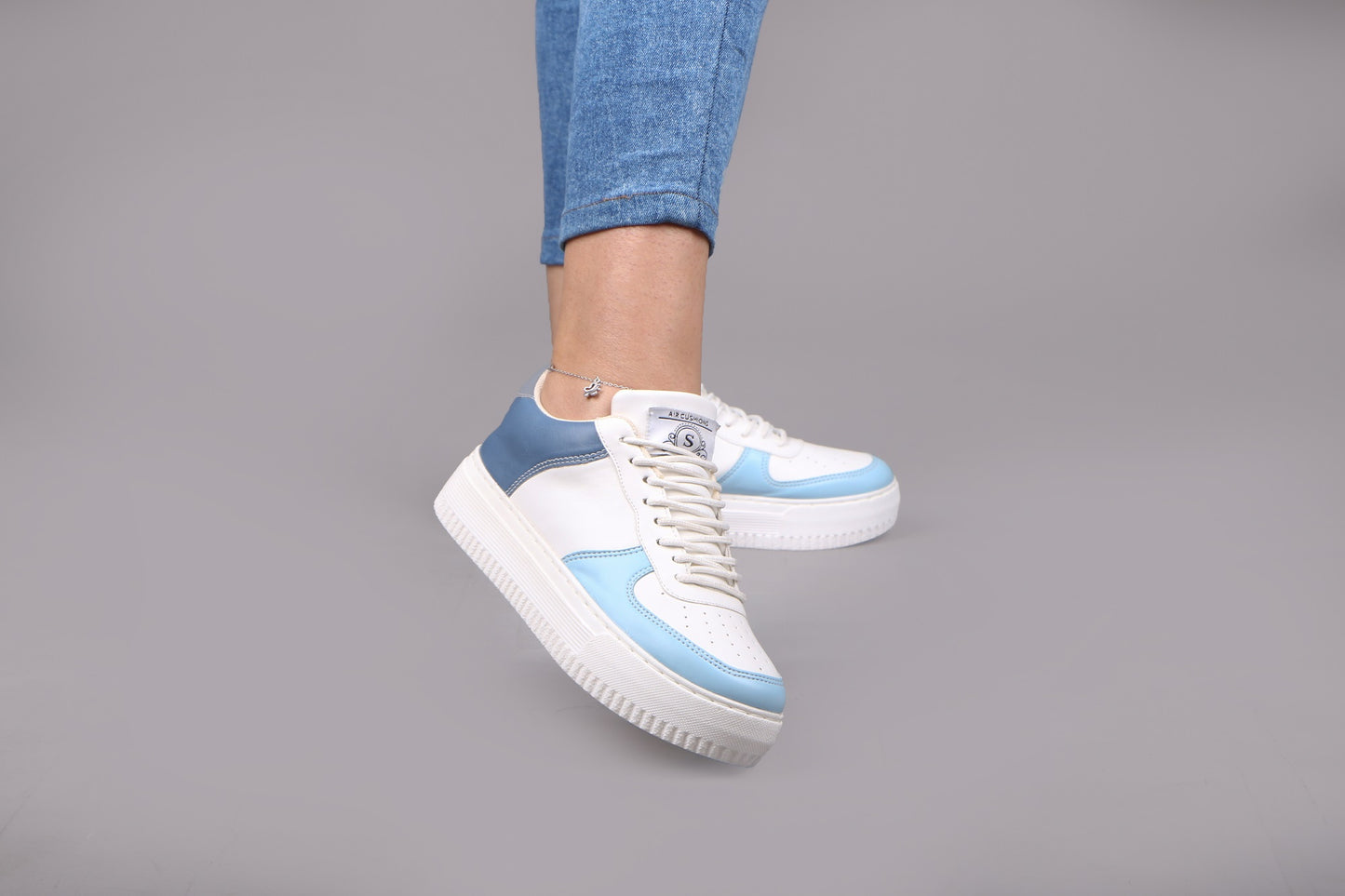 Women's Sneakers - 4036
