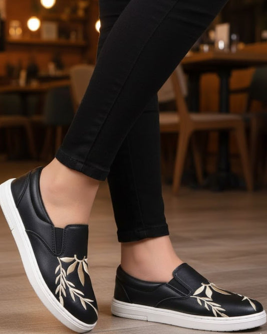 Women's Sneaker - 4009M