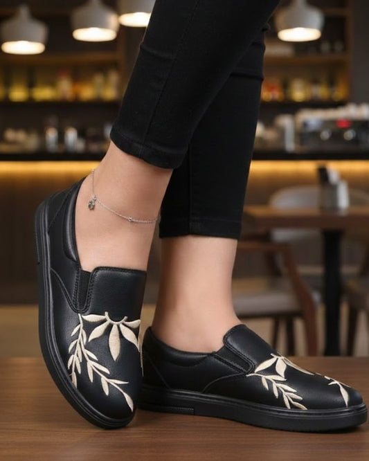 Women's Sneaker - 4009M