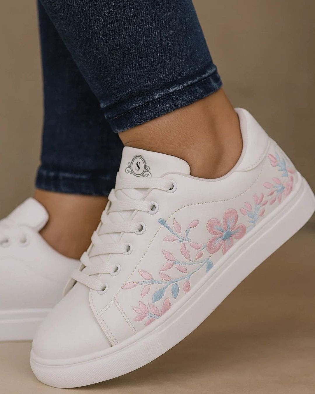 Women's Sneakers 4145