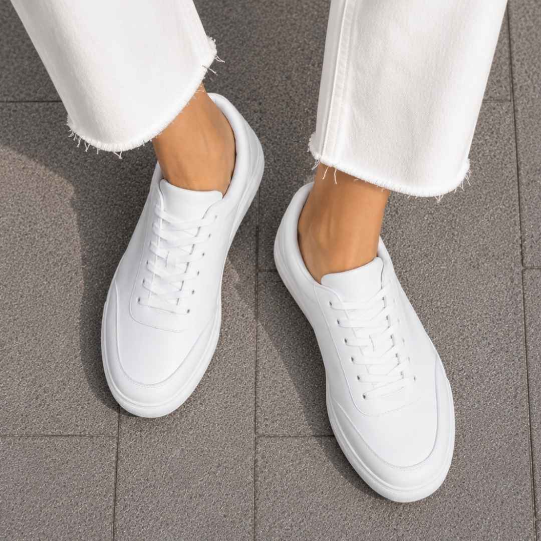 Women' Sneaker 4230