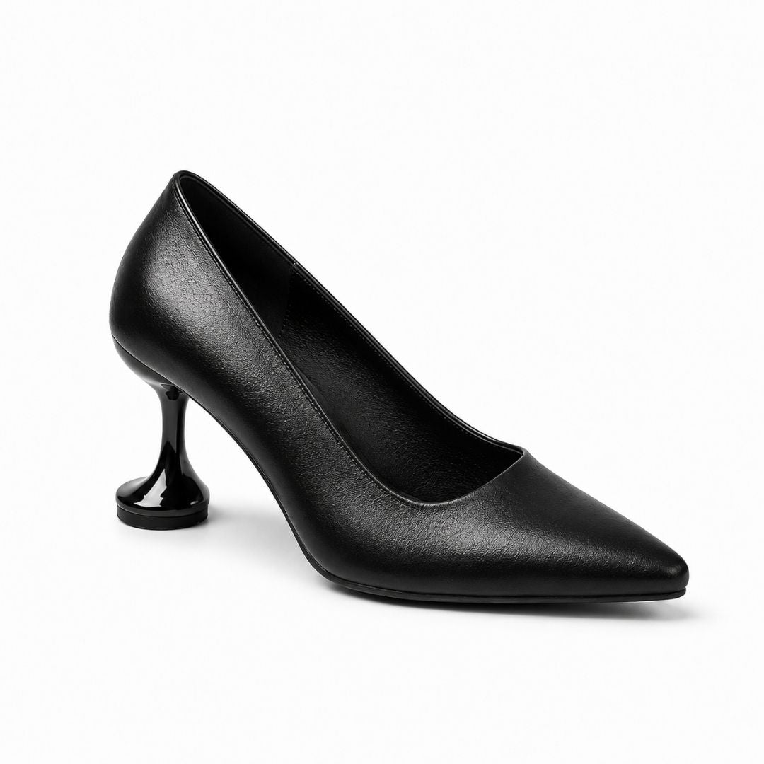Women's genuine leather heels in black – pointed toe with sculpted heel