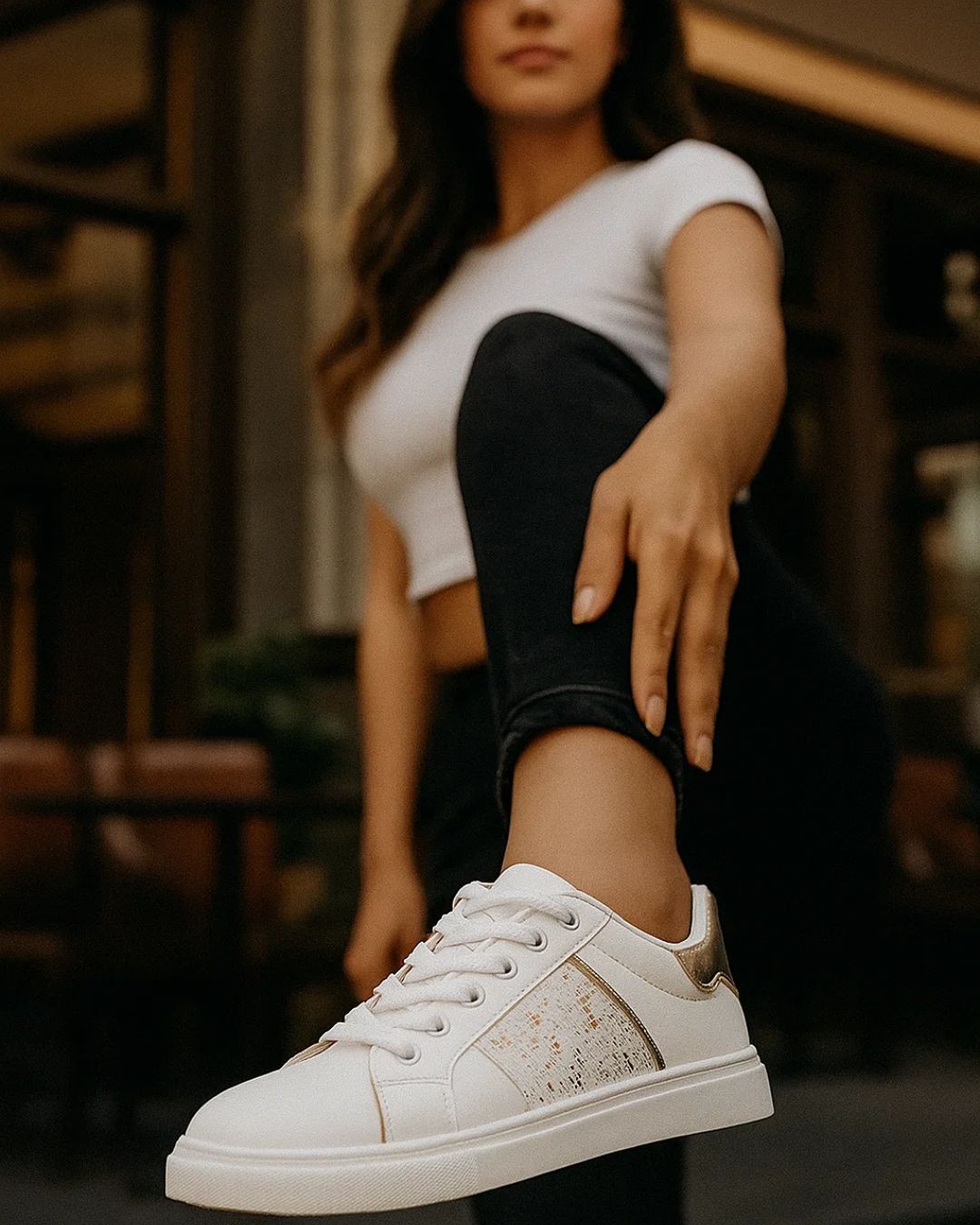 Women's Sneaker 4211