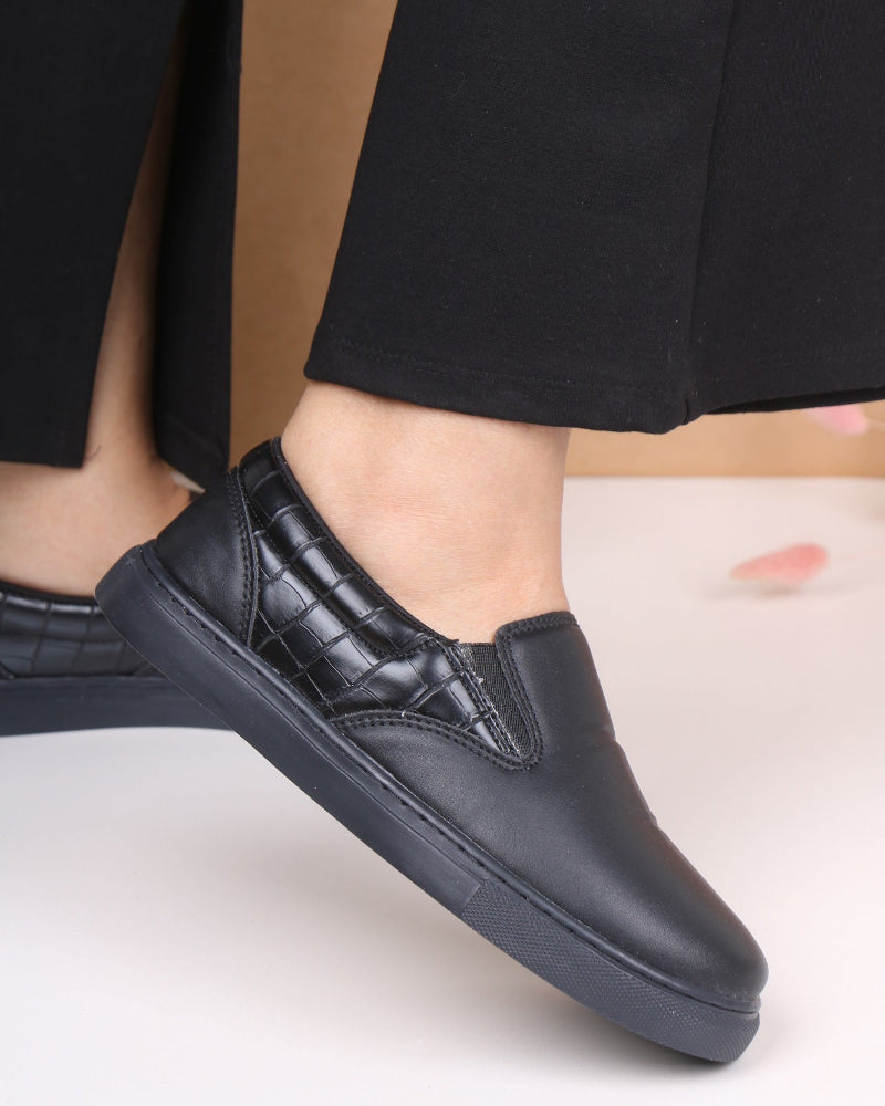 كوتشي فليكس 4009