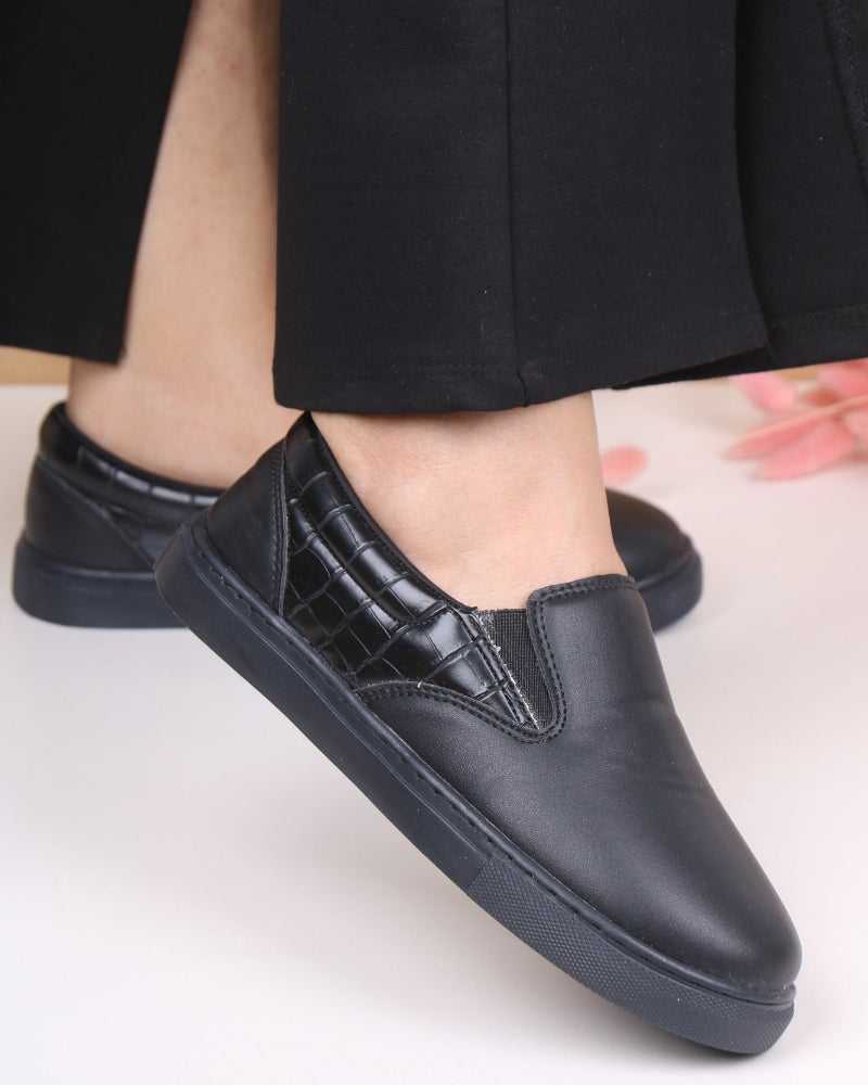 كوتشي فليكس 4009