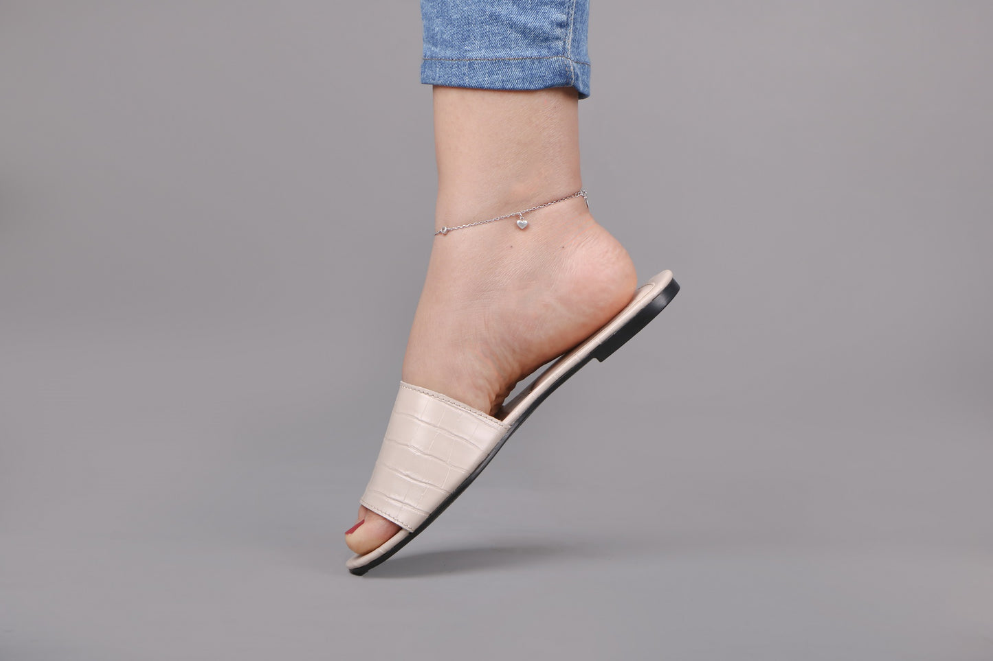 Women's Slipper - 2048