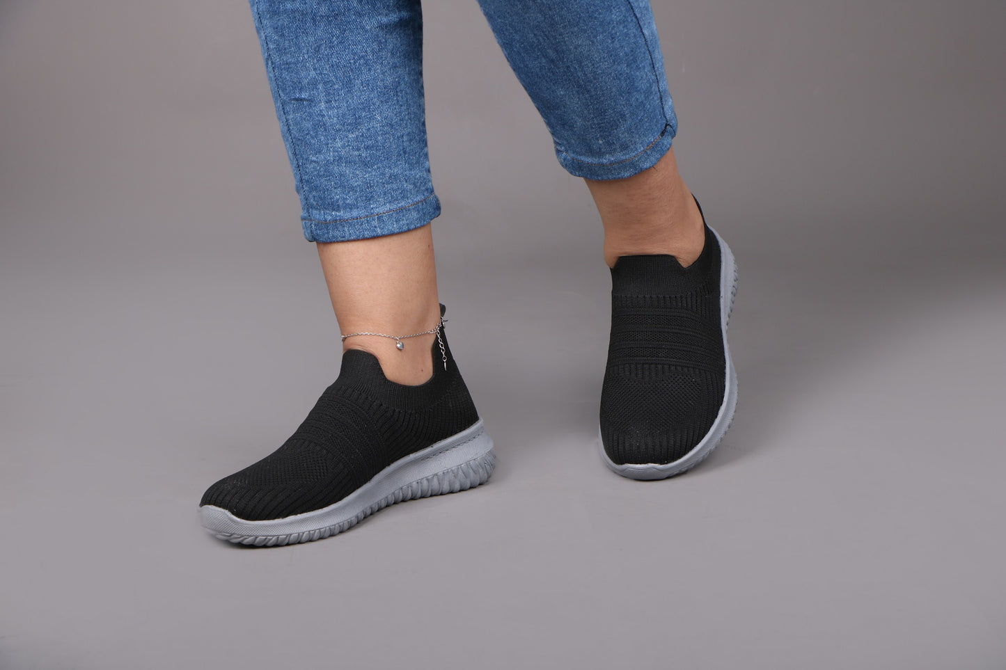 Women's Sneaker - 4024