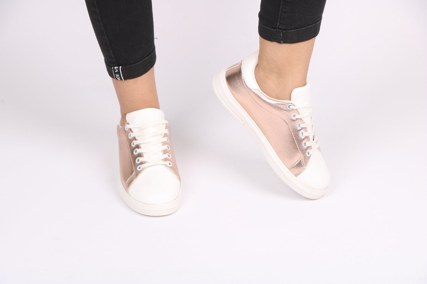 Women's Sneakers 4109