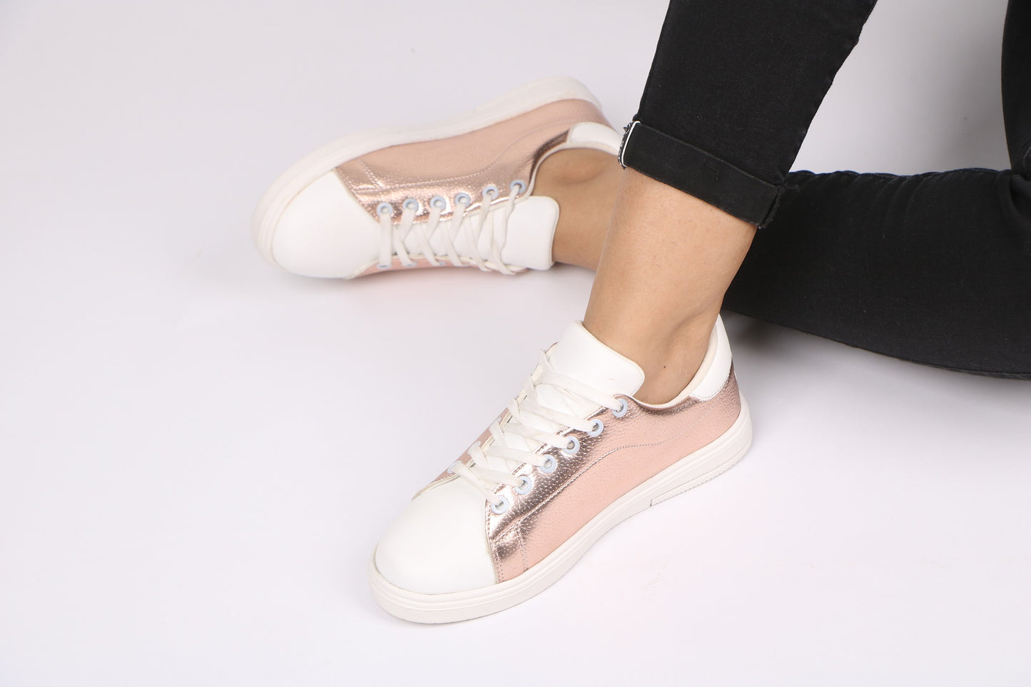 Women's Sneakers 4109