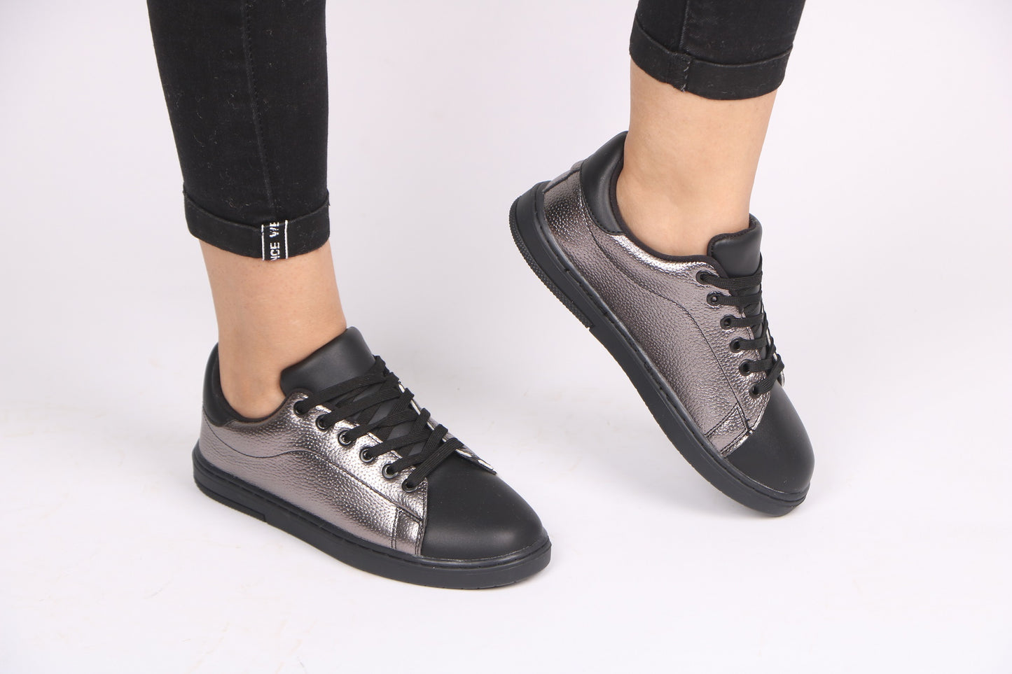 Women's Sneakers 4109