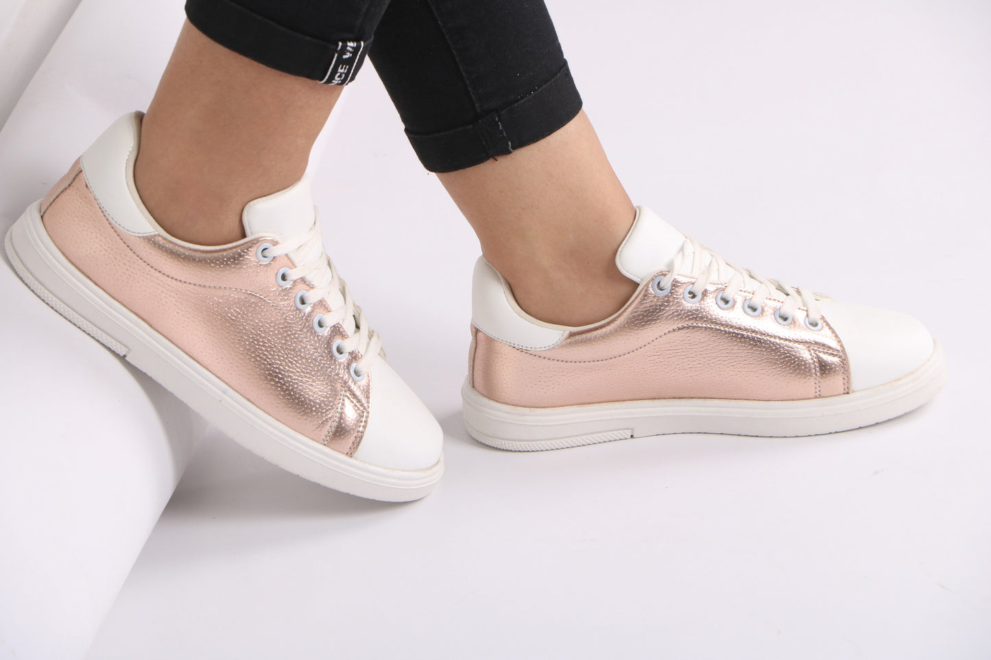 Women's Sneakers 4109