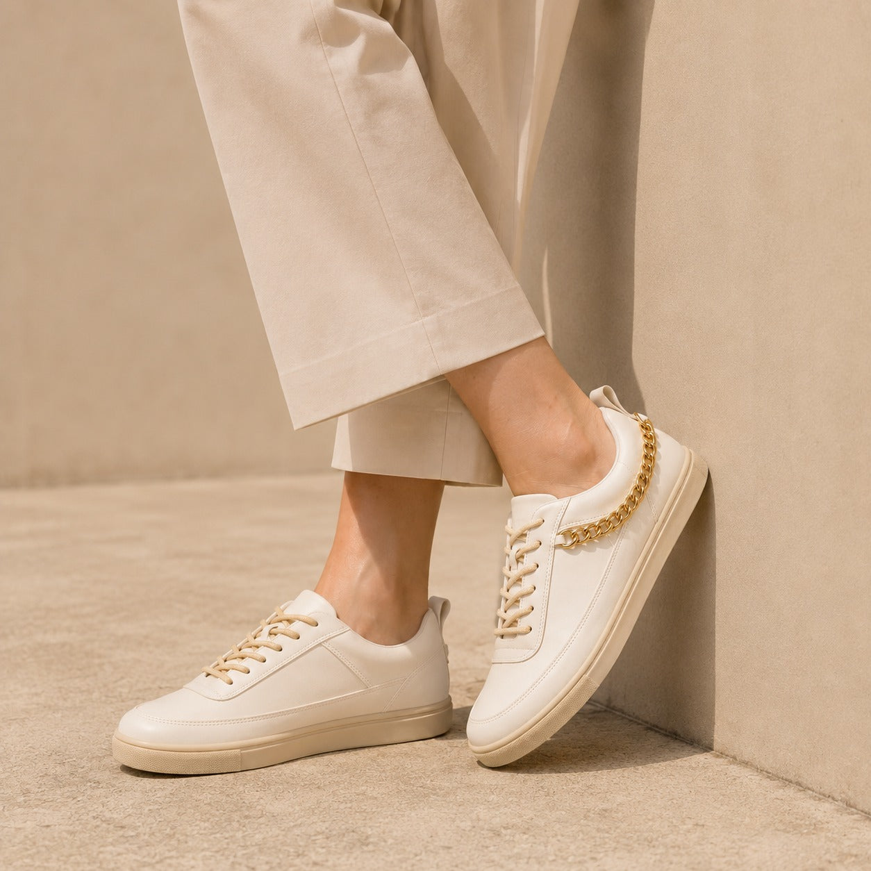 Gold Chain Sneakers – Everyday Style with a Luxe Touch
