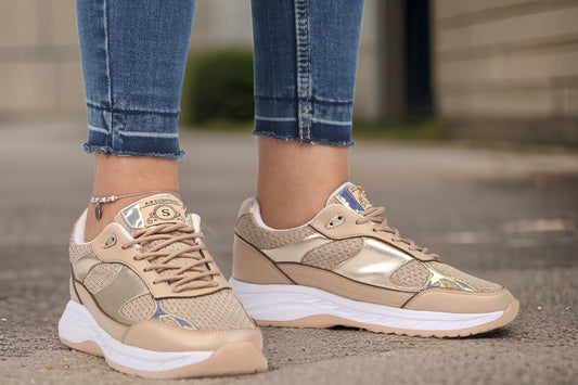 Women's Sneakers - 2027