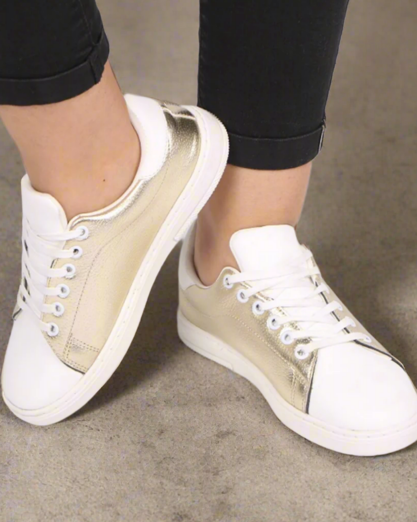 Women's Sneakers 4109