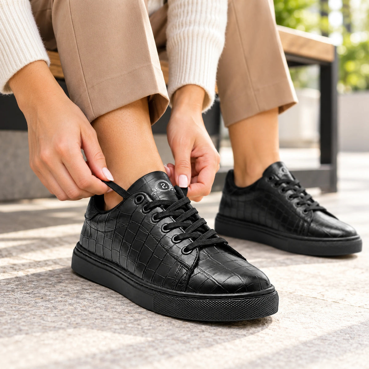 Shoppingooo 2016 black croc lace-up sneakers outdoor walking look