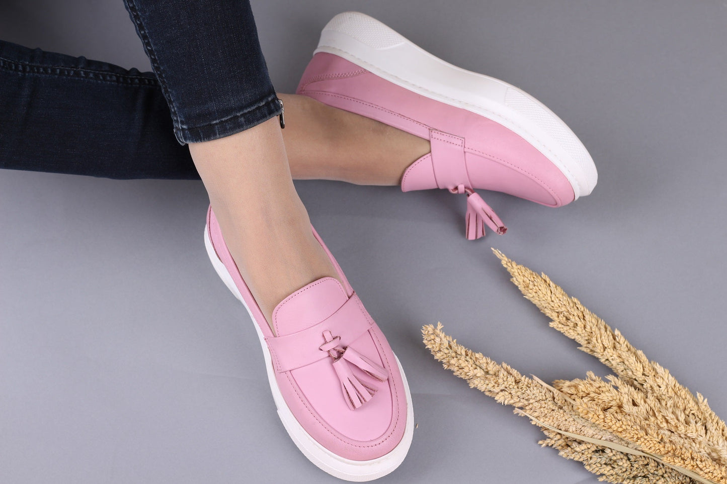 Women's genuine leather high-sole shoes in different colors